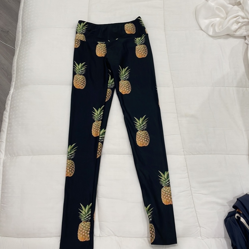 Gold sheep workout leggings